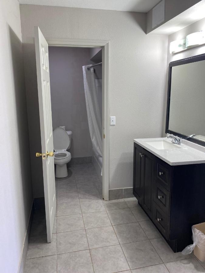 New Budget Inn Eaton Extérieur photo