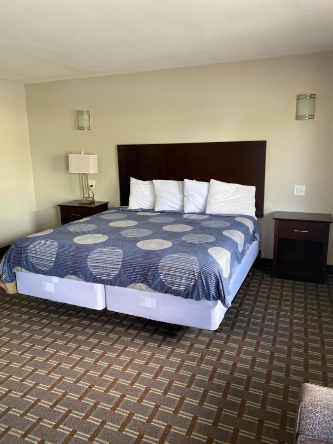 New Budget Inn Eaton Extérieur photo
