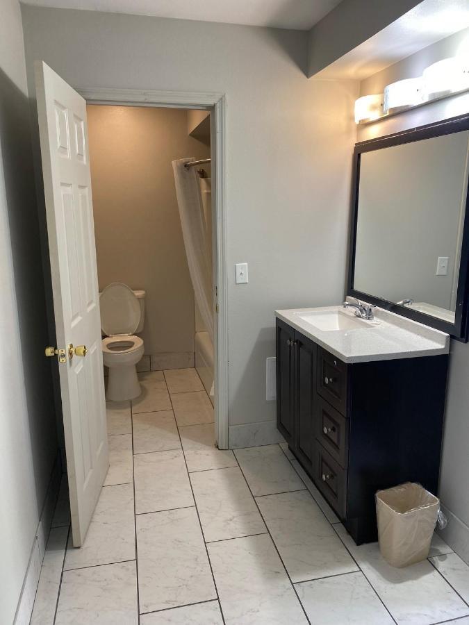 New Budget Inn Eaton Extérieur photo